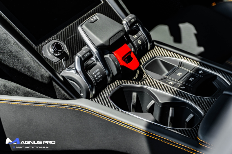 Dán PPF nội thất ô tô giữ cho hoạ tiết rõ nét và không bị mờ