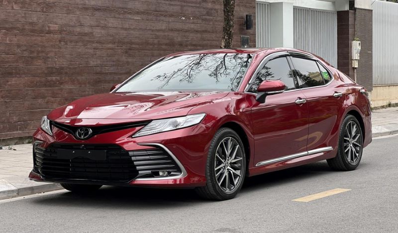 Có nên dán PPF ô tô cho xe Toyota Camry?