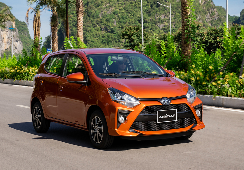 Dán PPF ô tô cho xe Toyota Wigo bảo vệ tối ưu lớp sơn zin