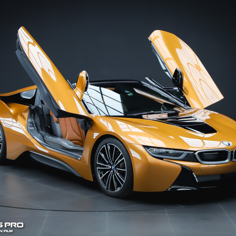 Phim PPF ô tô có kết cấu gồm 4 lớp khác nhau lớp phủ trên cùng (Top-coat), lớp phủ polyurethane (Urethane layer), lớp kết dính (Adhesive layer), lớp bảo vệ (Release liner). Mỗi lớp sẽ có công dụng riêng biệt, giúp bảo vệ ô tô tránh khỏi những vết trầy xước do các yếu tố tác động bên ngoài.