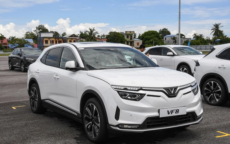 Phim PPF bảo vệ chi tiết trước và sau ô tô