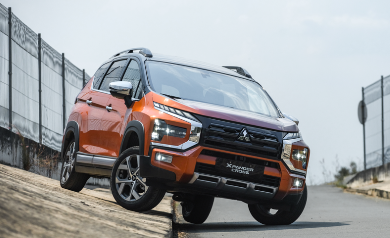 Dán PPF ô tô cho xe Mitsubishi Xpander sử dụng màng bảo vệ dày dặn chống trầy xước