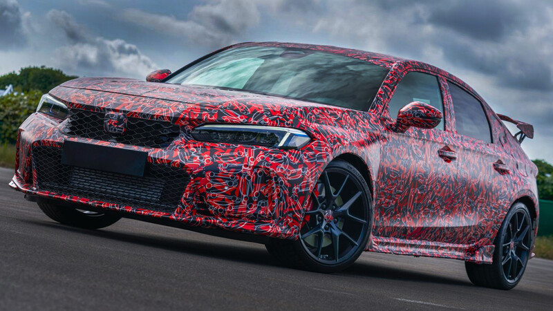 Dán PPF cho xe Honda Civic sử dụng màng bảo vệ dày dặn chống trầy xước