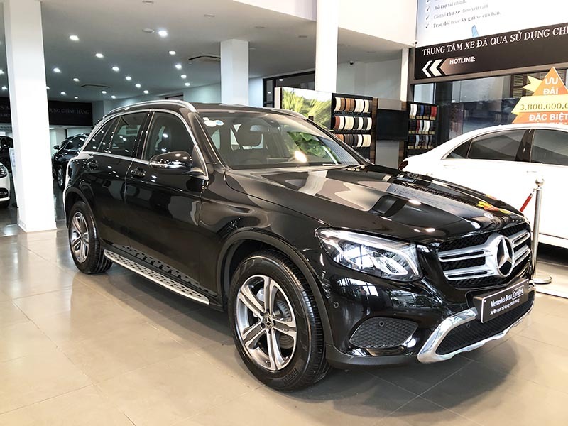 Dán PPF ô tô cho xe Mercedes GLC 200 sử dụng màng bảo vệ dày dặn chống trầy xước