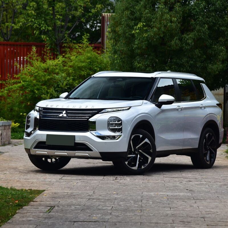 Dán PPF ô tô cho xe Mitsubishi Outlander: Bảng giá mới nhất