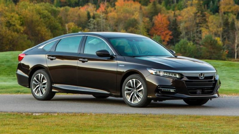 Dán PPF cho xe Honda Accord sử dụng màng bảo vệ dày dặn chống trầy xước