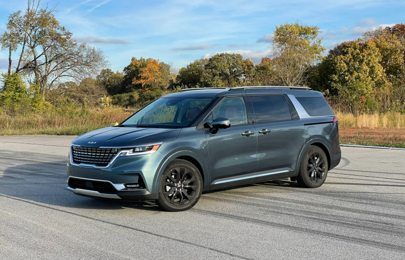 Dán PPF cho xe KIA Carnival - Sự lựa chọn hoàn hảo cho xế yêu