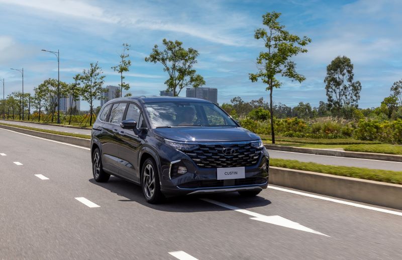 Dán PPF cho xe Hyundai Custin bảo vệ tối ưu lớp sơn zin