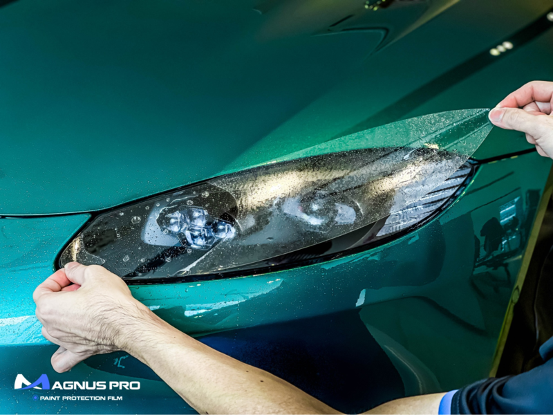 Thi công dán PPF cho đèn xe hơi