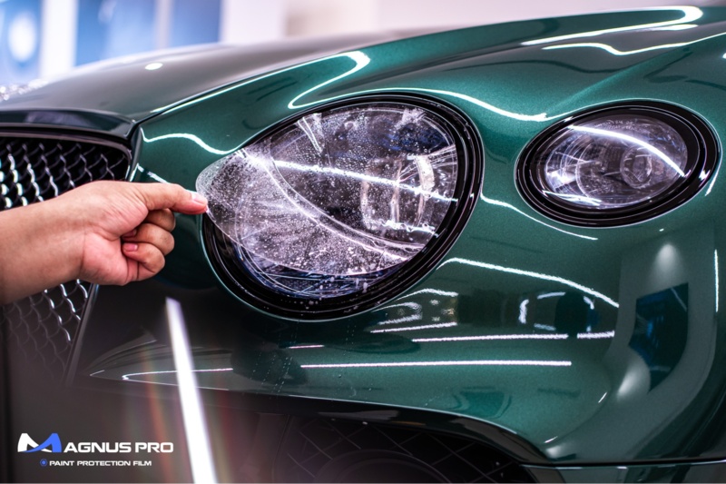 Kỹ thuật viên dán PPF ngoại thất chuyên nghiệp