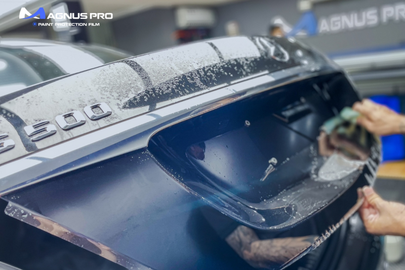 Dán PPF tạo độ bóng sáng, sang trọng cho xe ô tô