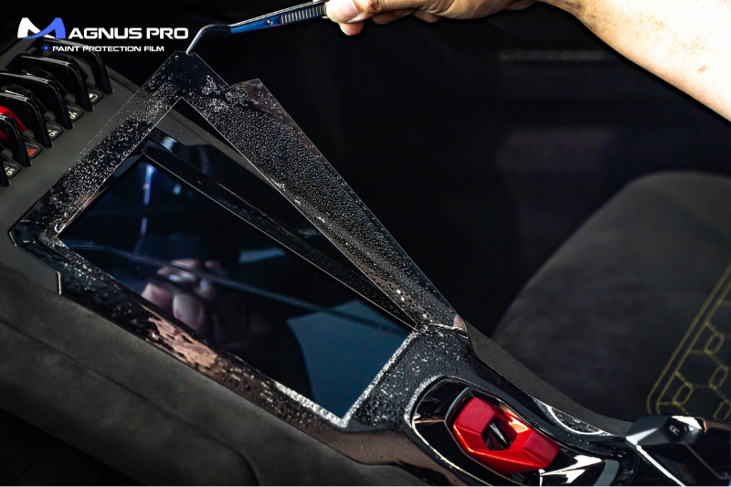 Dán PPF cho nội thất xe hơi