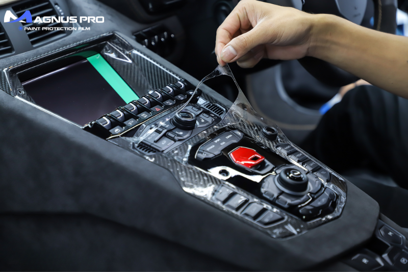 Dán PPF Magnus Pro cho nội thất xe hơi