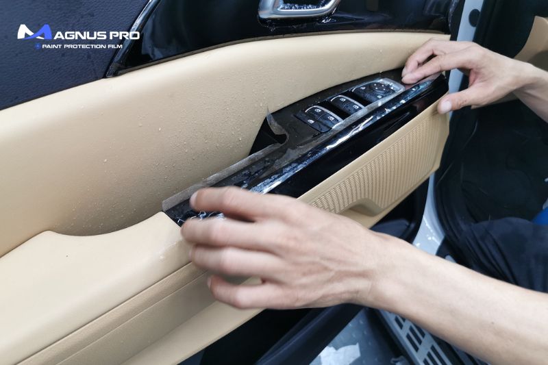 Dán PPF ô tô nội thất xe