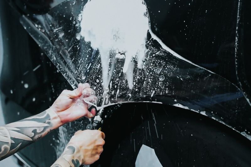 Quá trình thi công dán PPF ô tô tại Rạch Giá