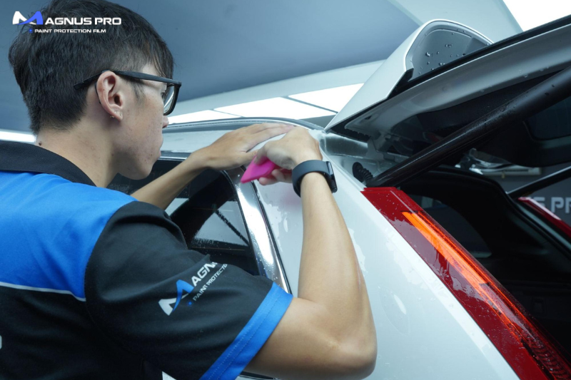 Quy trình dán PPF ô tô tại Châu Đốc được thi công cẩn thận và tỉ mỉ